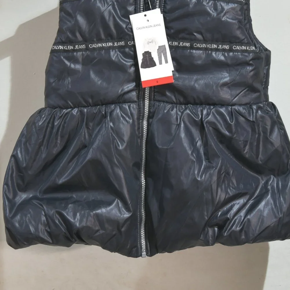 - Calvin Klein‎ 3-piece kids girls size 6